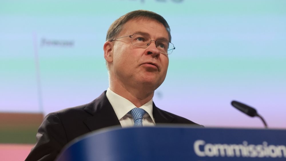 Κομισιόν: Προβλέπει ανάπτυξη 2,2% το 2026 και 1,7% το 2027 - Πρωτογενή πλεονάσματα πάνω από 3% του ΑΕΠ την τριετία 2025-2027 και υψηλές αμυντικές δαπάνες