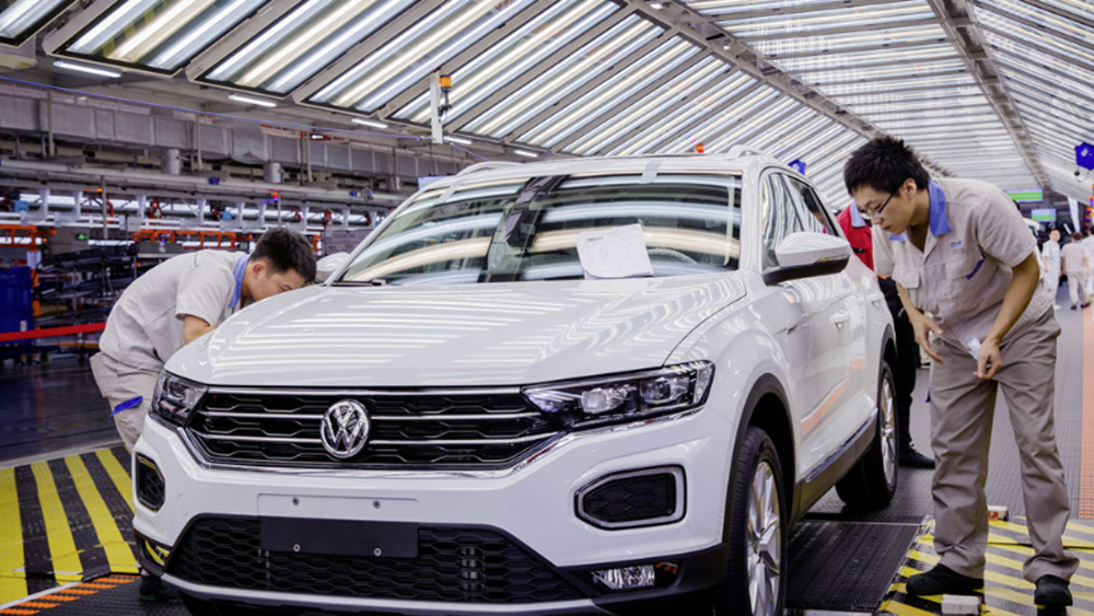 Η Volkswagen αποχωρεί από το Σινγιάνγκ της Κίνας, υπό πίεση για τη μεταχείριση της τοπικής μουσουλμανικής μειονότητας