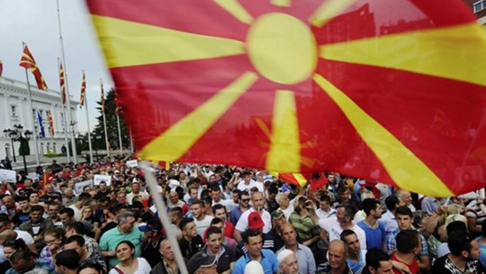 Μηνύματα από Σκόπια προς Αθήνα μέσω... Σόφιας
