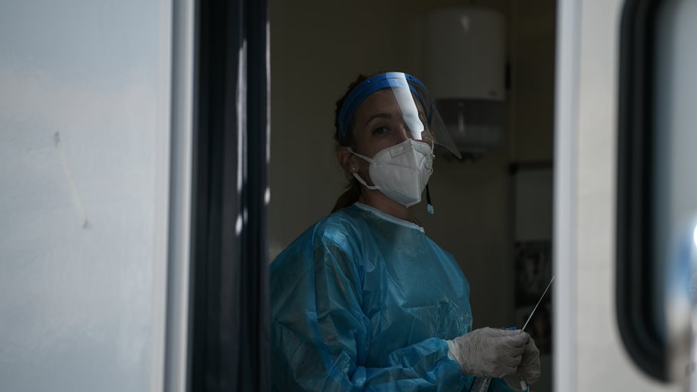 Όλα τα νέα, αυστηρότερα μέτρα που βρίσκονται στο τραπέζι για τον έλεγχο της διασποράς