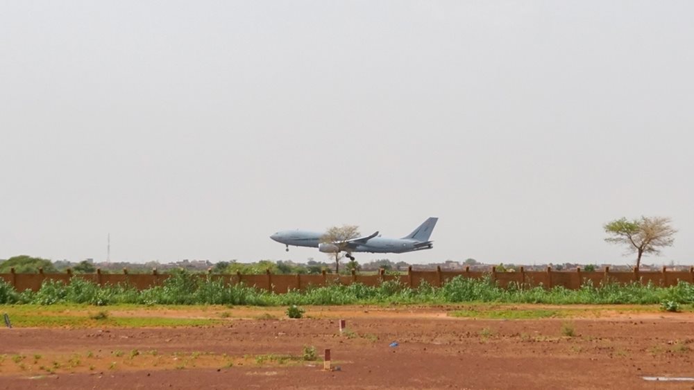 Νίγηρας: Το τελεσίγραφο της CEDEAO εξέπνευσε, έκλεισε ο εναέριος χώρος