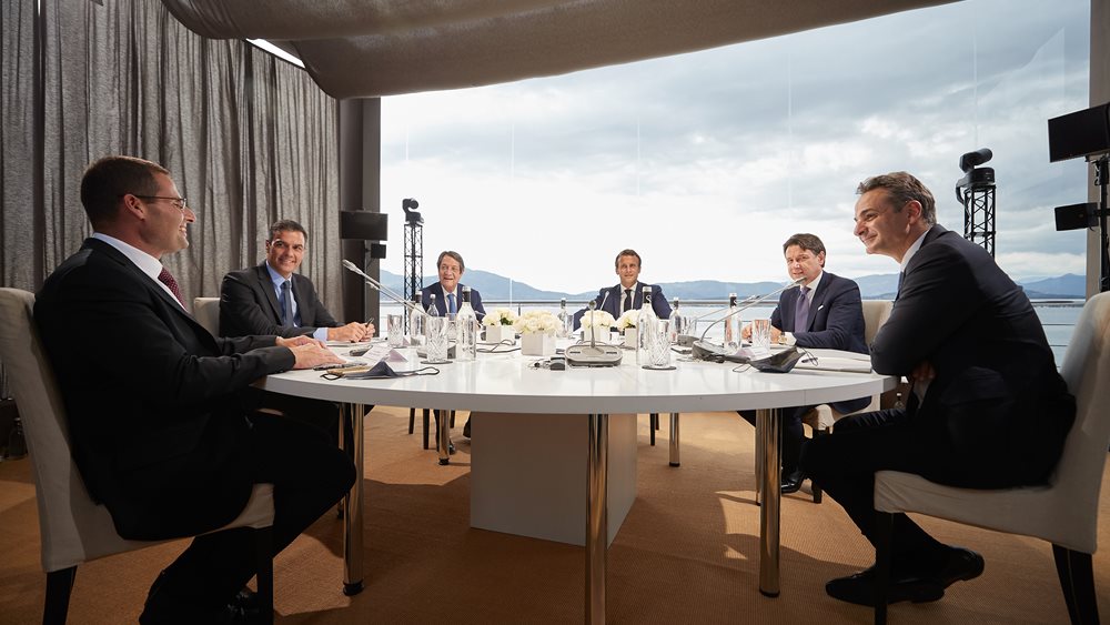 Δεδομένη η αλληλεγγύη των &quot;7&quot; - Aλλά και η αμηχανία