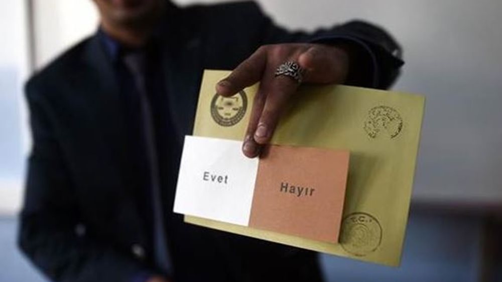 Τουρκία: Εγκυρα τα μη σφραγισμένα ψηφοδέλτια, λέει ο επικεφαλής του Ανώτατου Εκλογικού Συμβουλίου