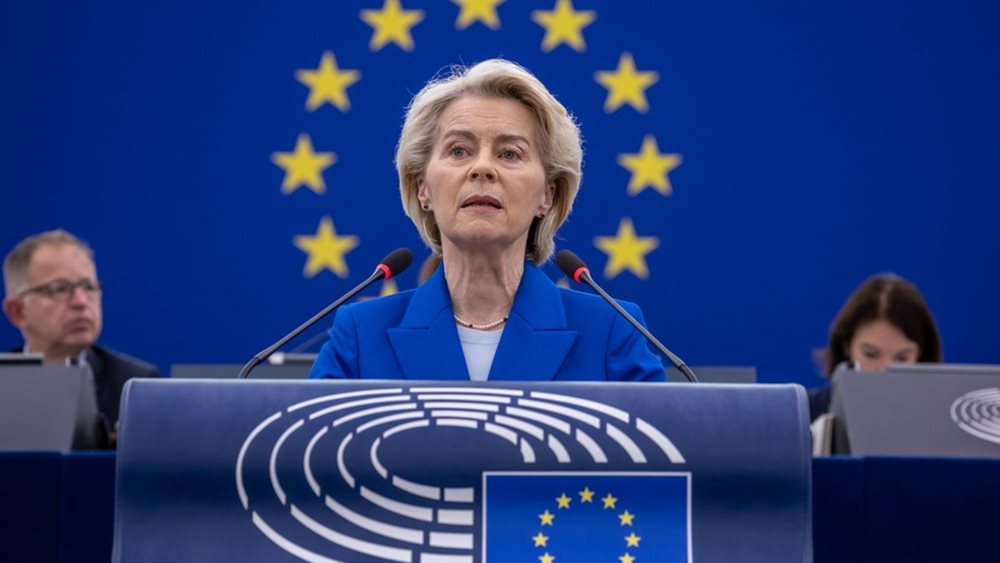Φον ντερ Λάιεν: H ΕΕ αντιμετωπίζει υβριδικό πόλεμο - Στόχος της Ρωσίας να σπείρει διχόνοια