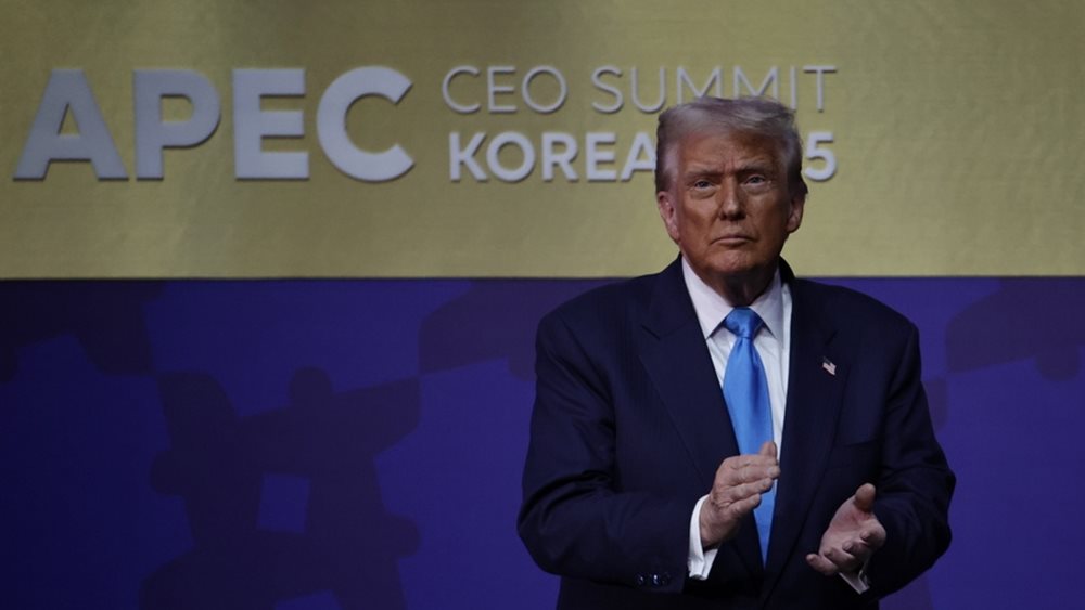 Ο Τραμπ ανεβάζει τις προσδοκίες για εμπορικές συμφωνίες με Κίνα και Νότια Κορέα