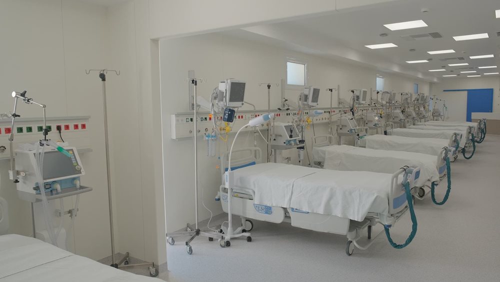 Σε κρίσιμη κατάσταση παραμένει ο αστυνομικός που τραυματίστηκε στα επεισόδια στου Ρέντη