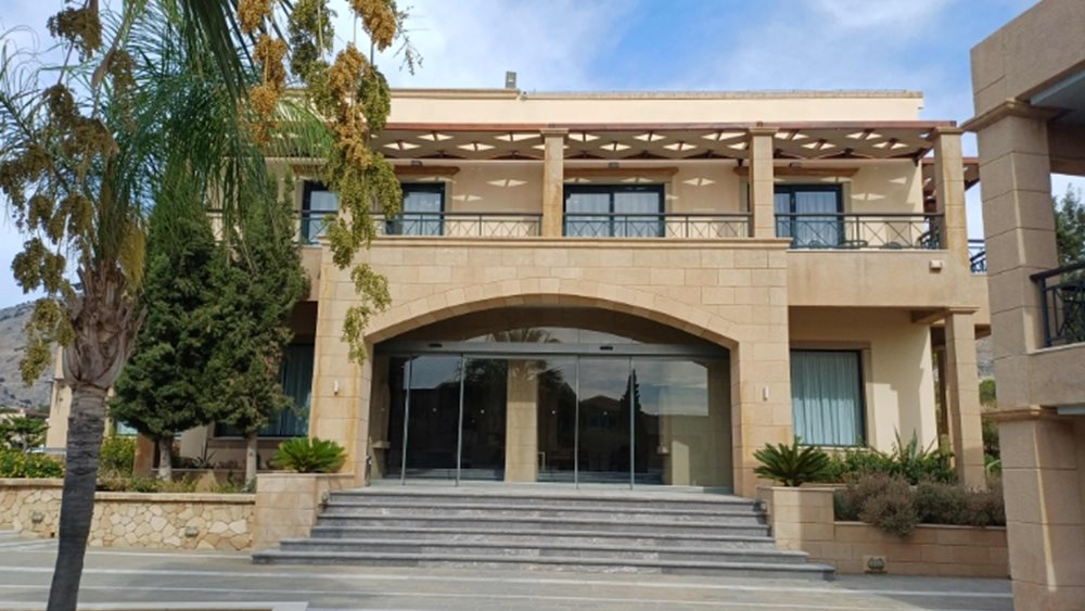 Πλειστηριασμοί: Νέα σφυριά για ΕΝΚΛΩ και για 5άστερο ξενοδοχείο στη Ρόδο