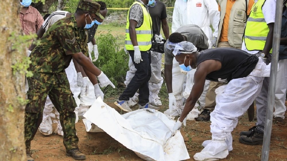 Κένυα: Στα 226 ανέρχονται μέχρι στιγμής τα θύματα της αίρεσης που νήστεψαν μέχρι θανάτου
