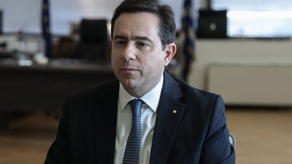 Ν. Μηταράκης: Φεύγουν άμεσα από τα νησιά 2.000 μετανάστες
