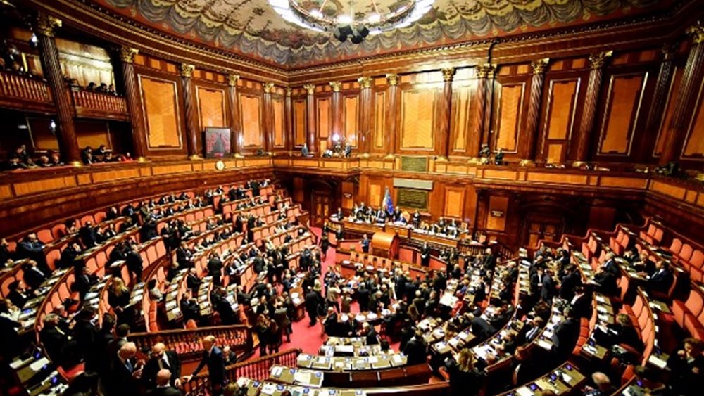 Βίαιο επεισόδιο στην ιταλική Βουλή εις βάρος βουλευτή των Πέντε Αστέρων