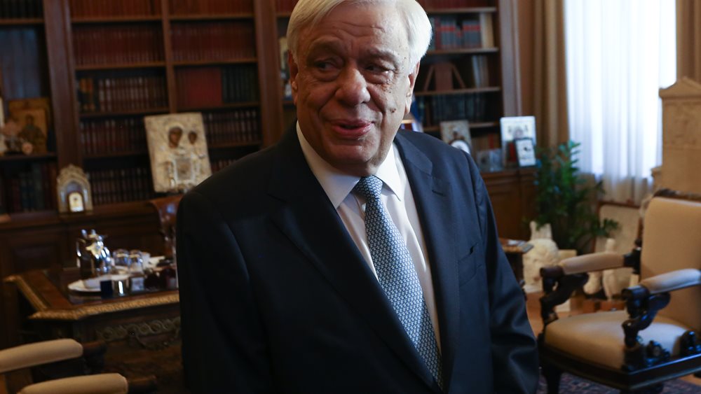 Πρ. Παυλόπουλος: Οι γείτονες οφείλουν να σεβαστούν τα σύνορα