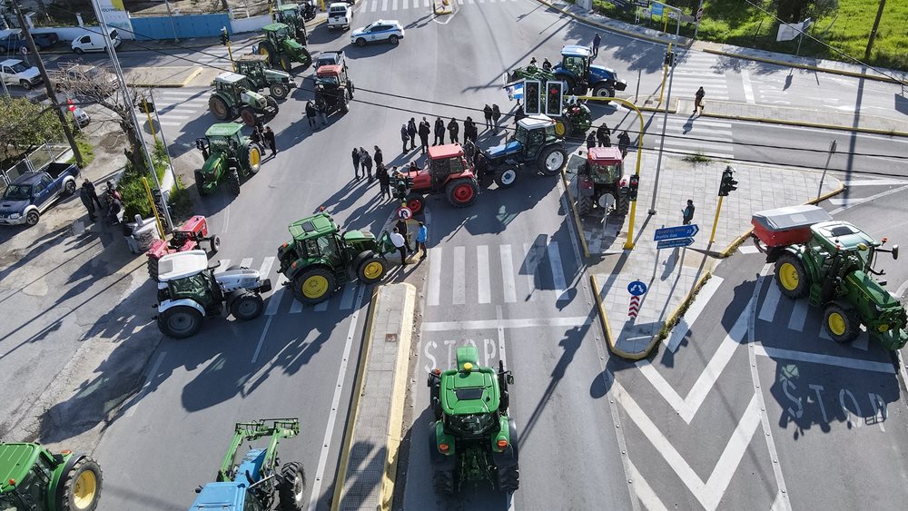 Σε τροχιά αποκλιμάκωσης οι αγροτικές κινητοποιήσεις - Στην Αθήνα την Τρίτη οι αγρότες με τον Πρωθυπουργό