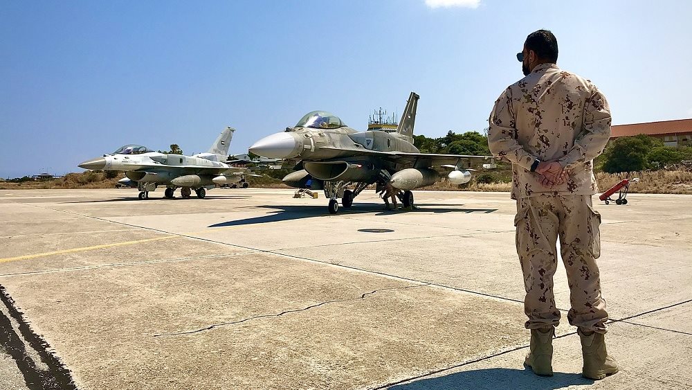 Συνεκπαίδευση Ενόπλων Δυνάμεων Ελλάδας και ΗΑΕ στη βάση της Σούδας