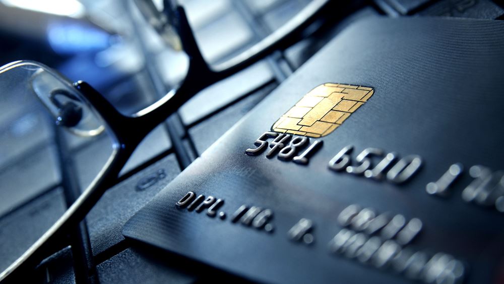 Τέσσερις παρεμβάσεις της εφορίας για λιγότερα μετρητά