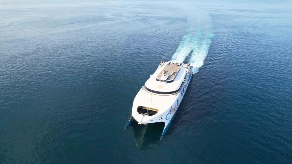 EuroChampion Jet - Το νέο εντυπωσιακό ταχύπλοο της SEAJETS κατέφτασε στο λιμάνι του Πειραιά