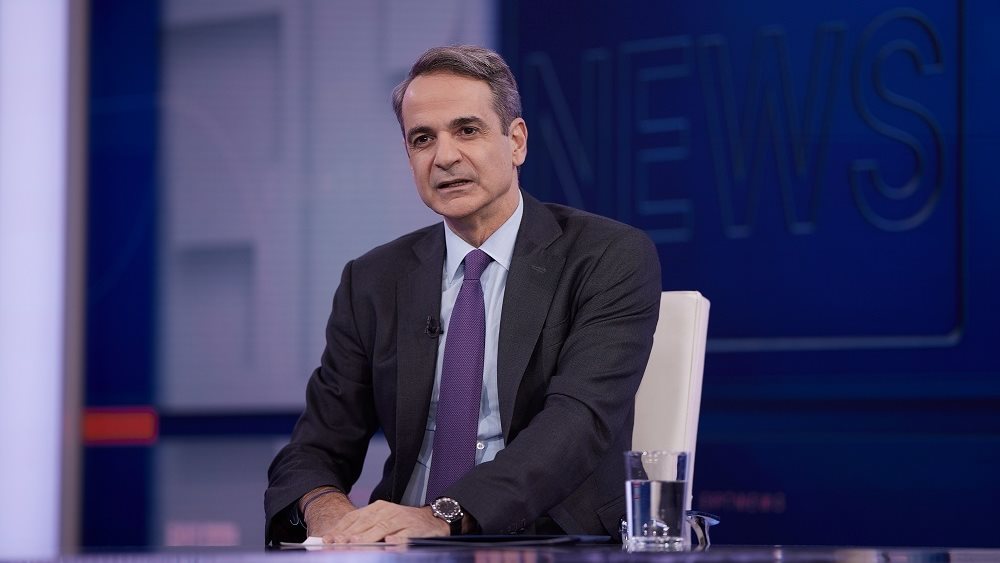 Κυρ. Μητσοτάκης: Με θλίψη και σεβασμό αποχαιρετώ τον Κώστα Σημίτη