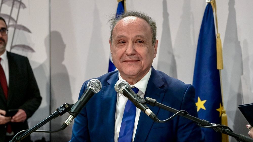 Θεσσαλονίκη: Ευχές για καλή χρονιά αντάλλαξε με πολίτες ο νέος δήμαρχος Στ.Αγγελούδης