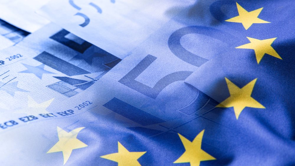 Eurozone: Economic analysts revised upward forecasts for inflation and downwards for growth