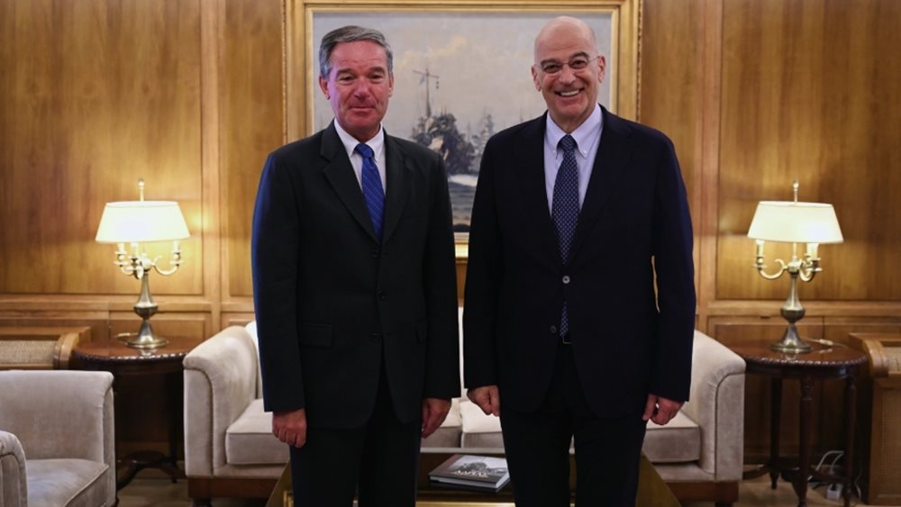 Συνάντηση Ν. Δένδια με τον πρέσβη του Βελγίου με επίκεντρο την περαιτέρω εμβάθυνση της διμερούς αμυντικής συνεργασίας