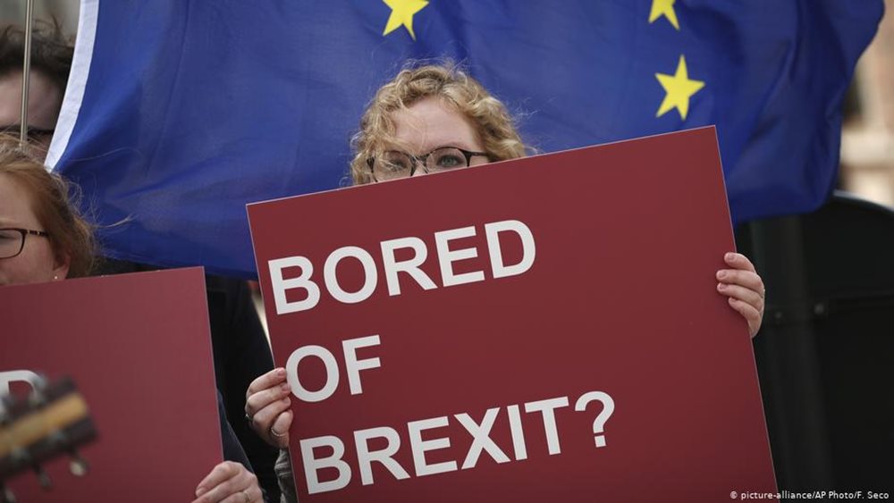 Ένας στους δυο ψηφοφόρους του Brexit θέλει επανακαθορισμό των σχέσεων με την ΕΕ - Στόχος η ενιαία αγορά