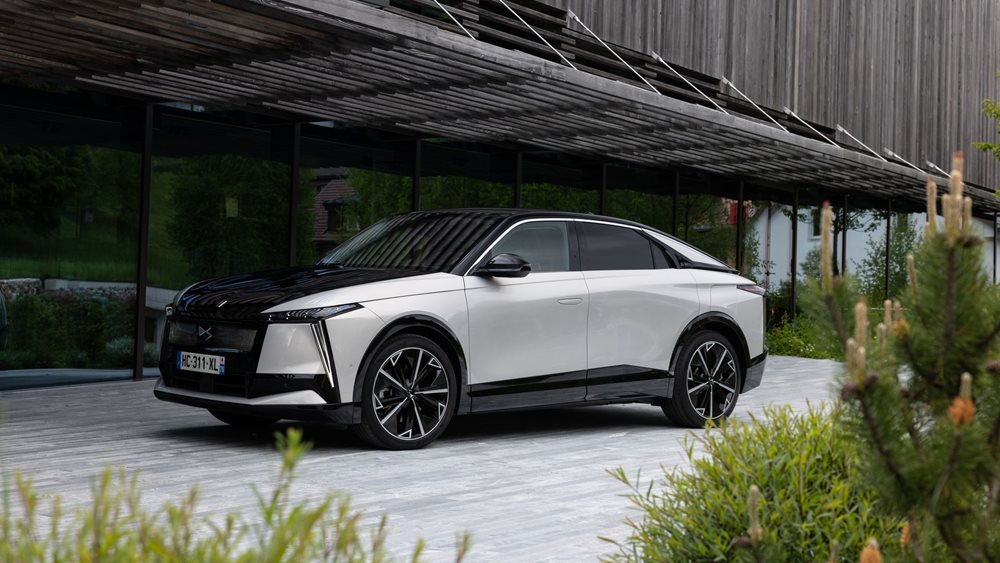 DS N°8: Το ηλεκτρικό &quot;διαμάντι&quot; των Coupe SUV