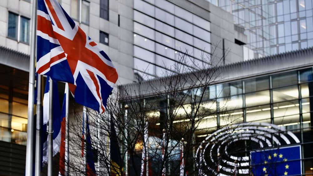 Brexit: Μη σας εξαπατούν οι φιλικοί αποχαιρετισμοί ΕΕ - Βρετανίας