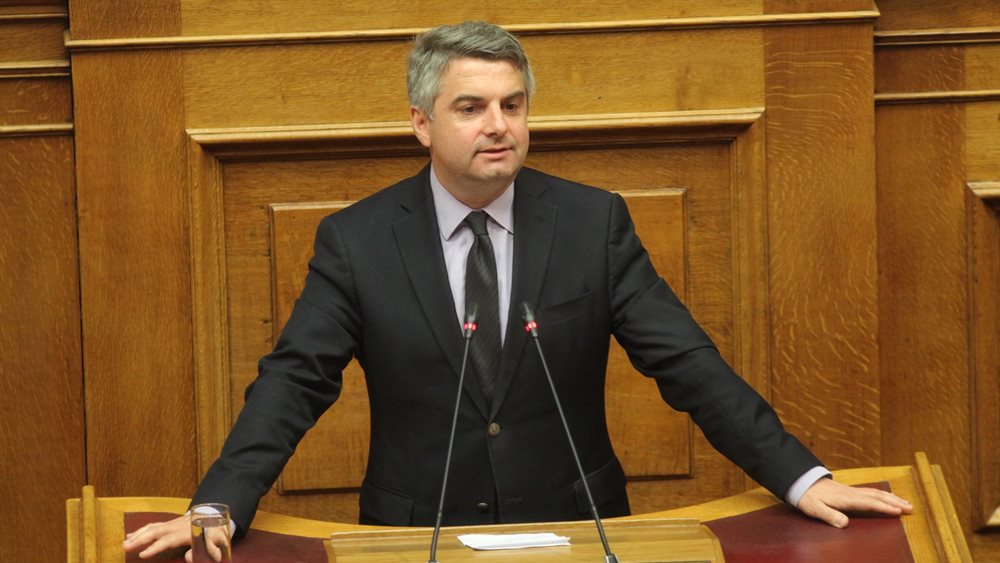 Ειρωνεία Κωνσταντινόπουλου για το "φλερτ" Κασσελάκη-Ανδρουλάκη