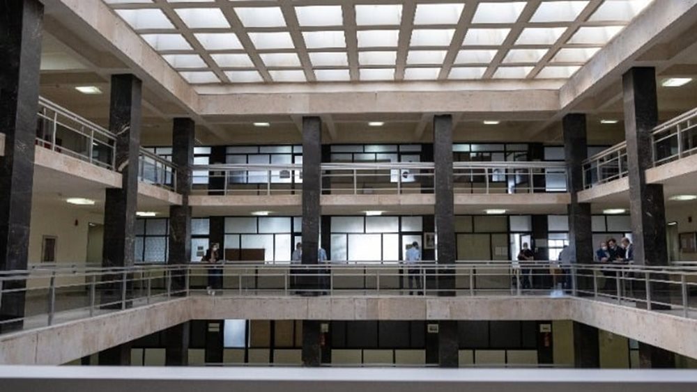 Τραγωδία στα Τέμπη: Απολογείται στον Εφέτη ανακριτή πρώην πρόεδρος του ΟΣΕ