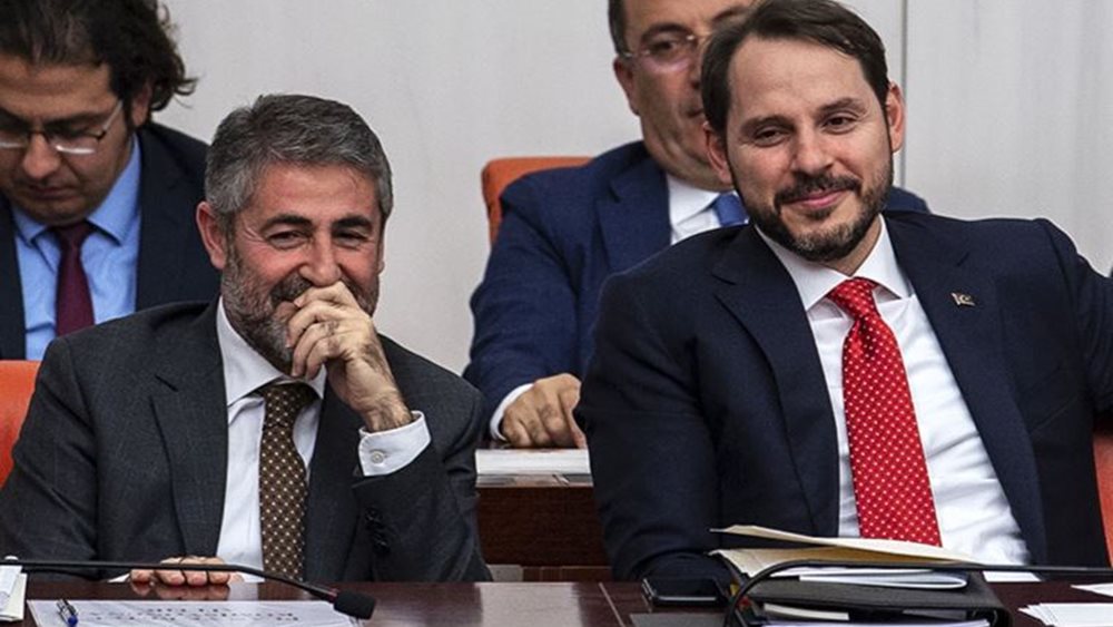Τουρκία: Συνεργάτης του "γαμπρού" Αλμπαϊράκ ο νέος ΥΠΟΙΚ - Η φωτογραφία με Γκιουλέν, το tweet για τον Θεό