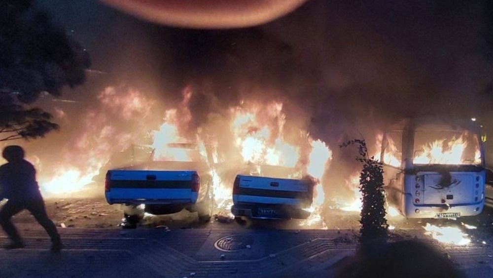 Ιράν: Προς σκληρότερη καταστολή μετά την ομιλία Χαμενεΐ - Νέο κάλεσμα Παχλαβί για διαδηλώσεις