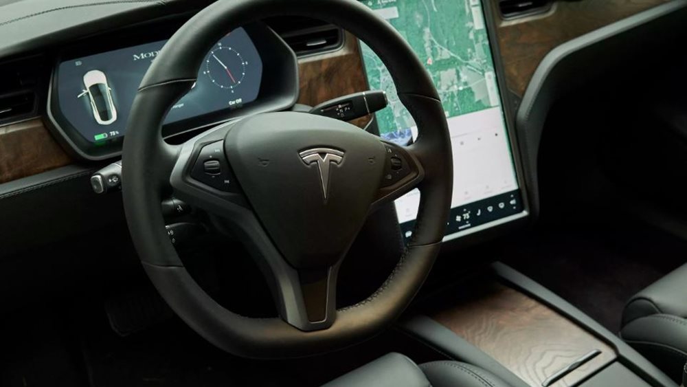 Tesla: Εκδίδει νέες μετοχές ύψους 2 δισ. δολαρίων