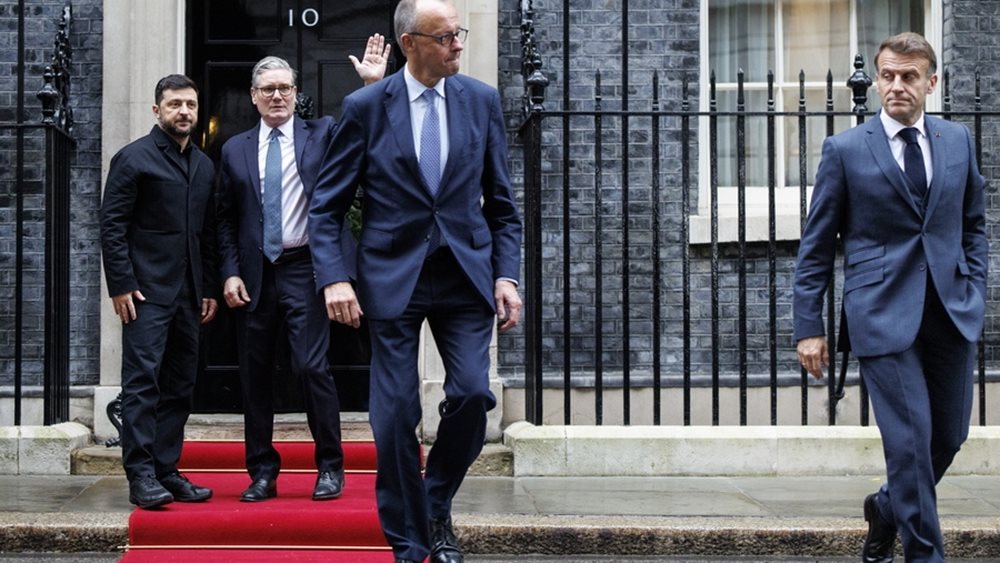 Le Monde: Η Ουκρανία έτοιμη να αποδεχτεί αποστρατιωτικοποιημένη ζώνη στο Ντονμπάς