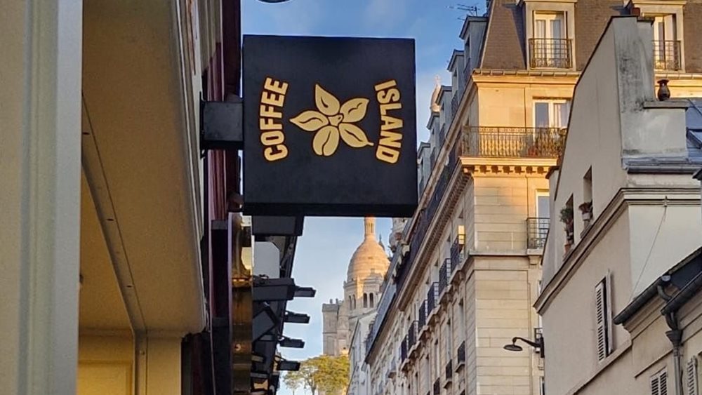 Η Coffee Island άνοιξε κατάστημα στην Μονμάρτη