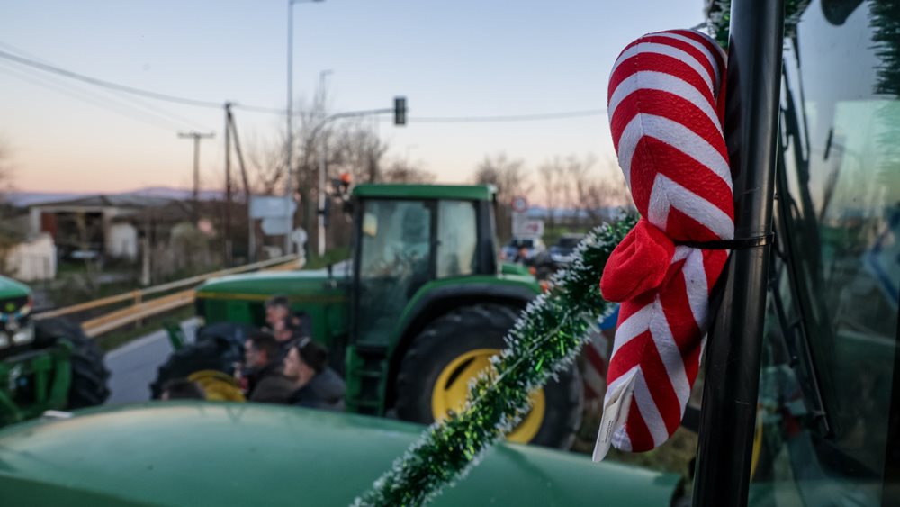 Κυρώσεις και πρόστιμα για τα μπλόκα εξετάζει η κυβέρνηση - Την Κυριακή οι κρίσιμες αποφάσεις των αγροτών