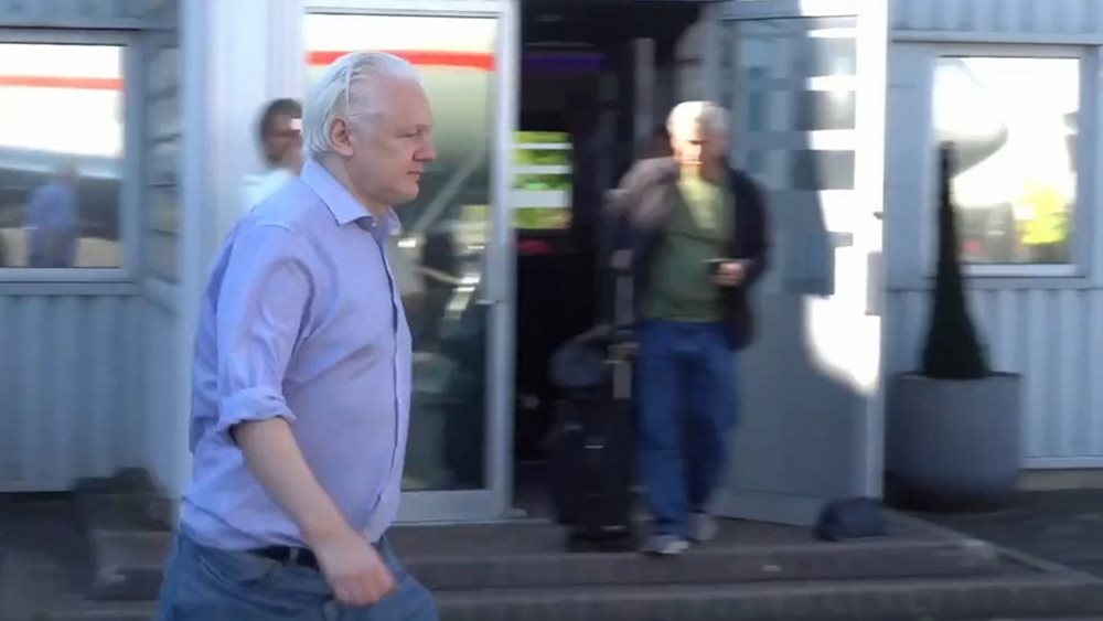 Τα επόμενα βήματα μετά την απελευθέρωση του Τζούλιαν Ασάνζ