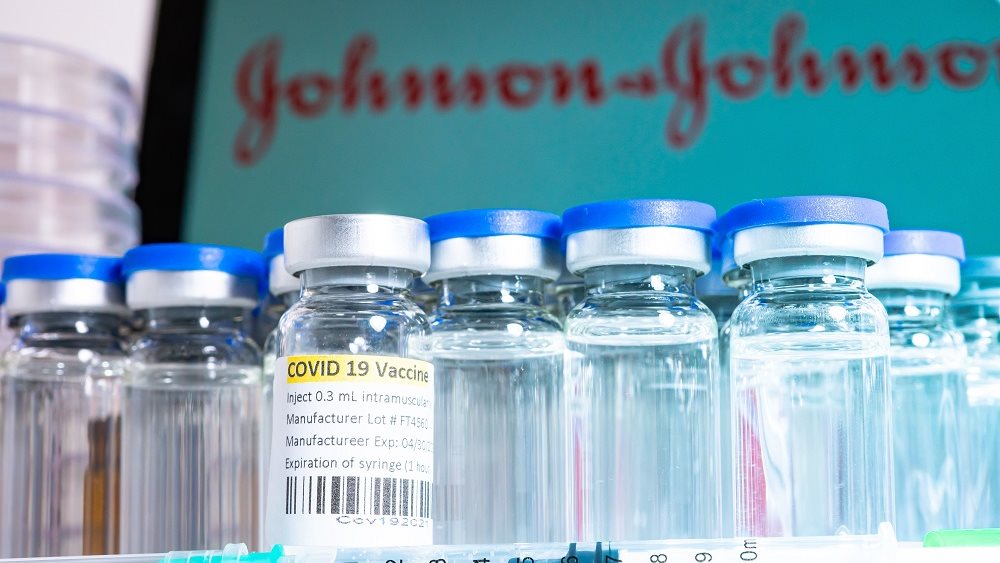 ΗΠΑ: Ο FDA διεύρυνε τη διάρκεια ζωής του εμβολίου της Johnson &amp; Johnson