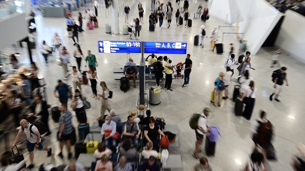 ΤτΕ: Αύξηση 30,7% στις ταξιδιωτικές εισπράξεις το 5μηνο - Στα 2,33 δισ. το πλεόνασμα ταξιδιωτικού ισοζυγίου