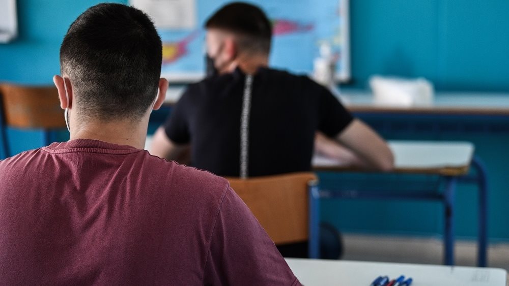 Χάκερς “έριξαν” την τράπεζα θεμάτων - Πότε θα εξεταστούν οι μαθητές Λυκείου που δεν εξετάστηκαν σήμερα