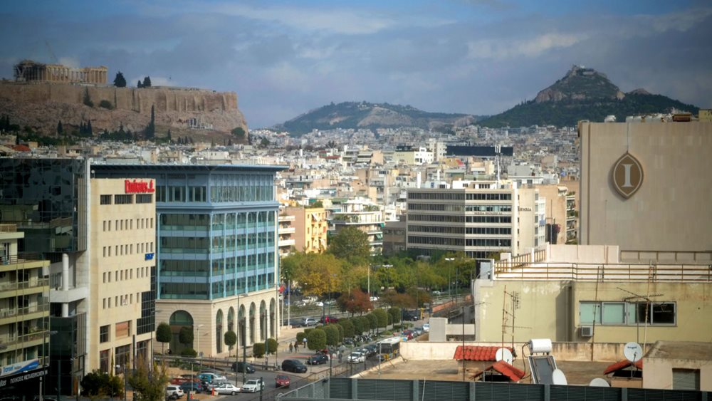 Σε νέα χέρια &quot;επώνυμο&quot; κτίριο στη Συγγρού και παραθαλάσσιο ακίνητο φιλέτο στην Κρήτη