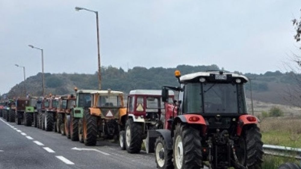 Γιορτές στο μπλόκο της Νίκαιας θα κάνουν οι αγρότες - Συνεχίζουν τις κινητοποιήσεις