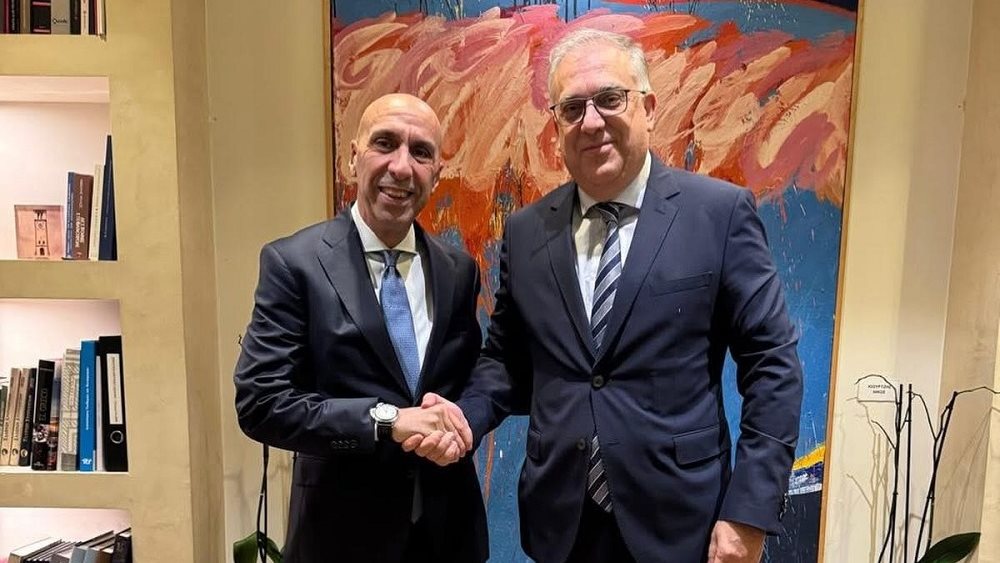 Συνάντηση με τον νέο πρόεδρο του ΕΒΕΑ, Γιάννη Μπρατάκο, είχε ο υπουργός Ανάπτυξης, Τ. Θεοδωρικάκος