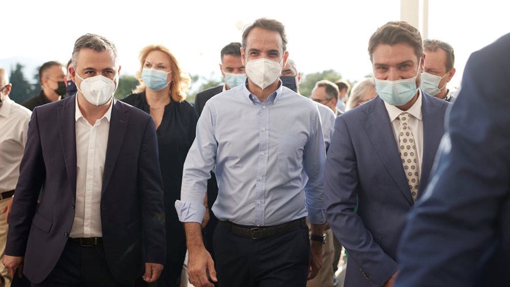 Έρχονται ανακοινώσεις για κίνητρα σε γιατρούς και φαρμακοποιούς, με στόχο την αύξηση της ταχύτητας στους εμβολιασμούς