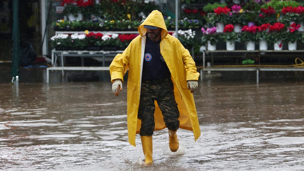 Προειδοποιητικό μήνυμα από το 112 για ισχυρές βροχές και καταιγίδες σε Θεσσαλονίκη, Σέρρες και Χαλκιδική