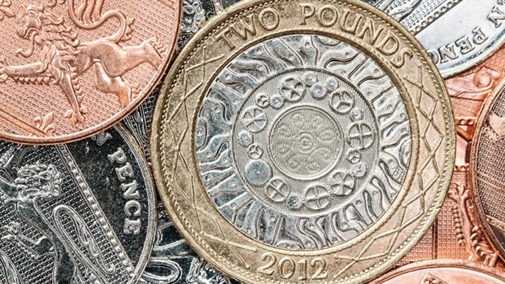 UK: Recession discontent sends pound to worst quarter since 2008