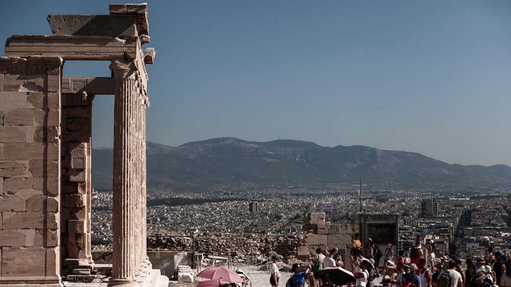Προσγειώνονται... Ελλάδα Αμερικανοί και Αυστραλοί τουρίστες - Τι ξοδεύουν, πόσο μένουν