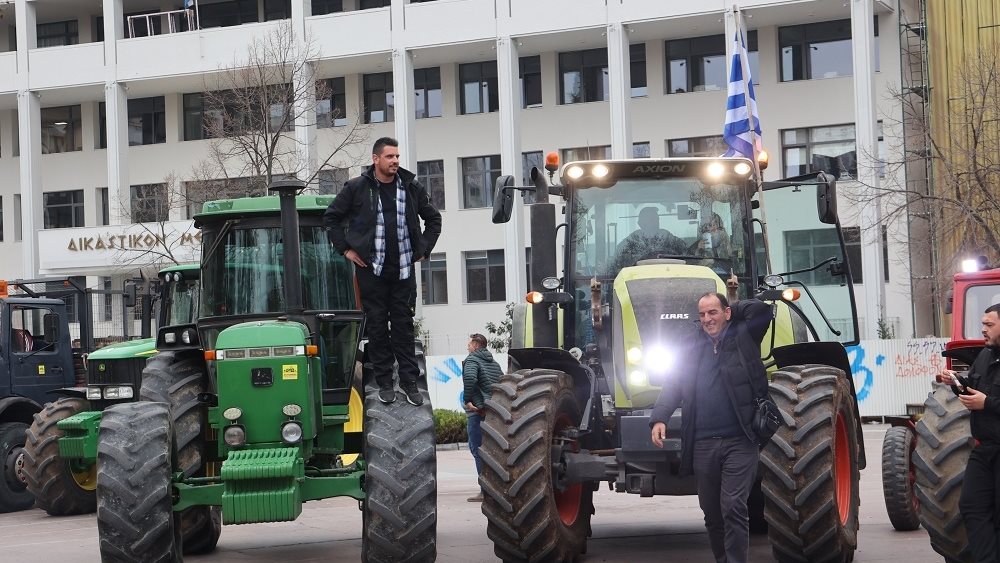 Κινητοποιήσεις αγροτών: Μετρούν αντίστροφα για την Αθήνα - Αποκλεισμός της Εγνατίας οδού από μπλόκα σε Χαλκιδική και Ημαθία