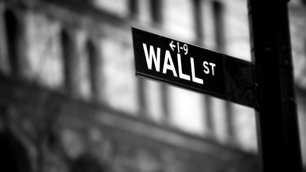 Επιφυλακτικότητα στη Wall Street