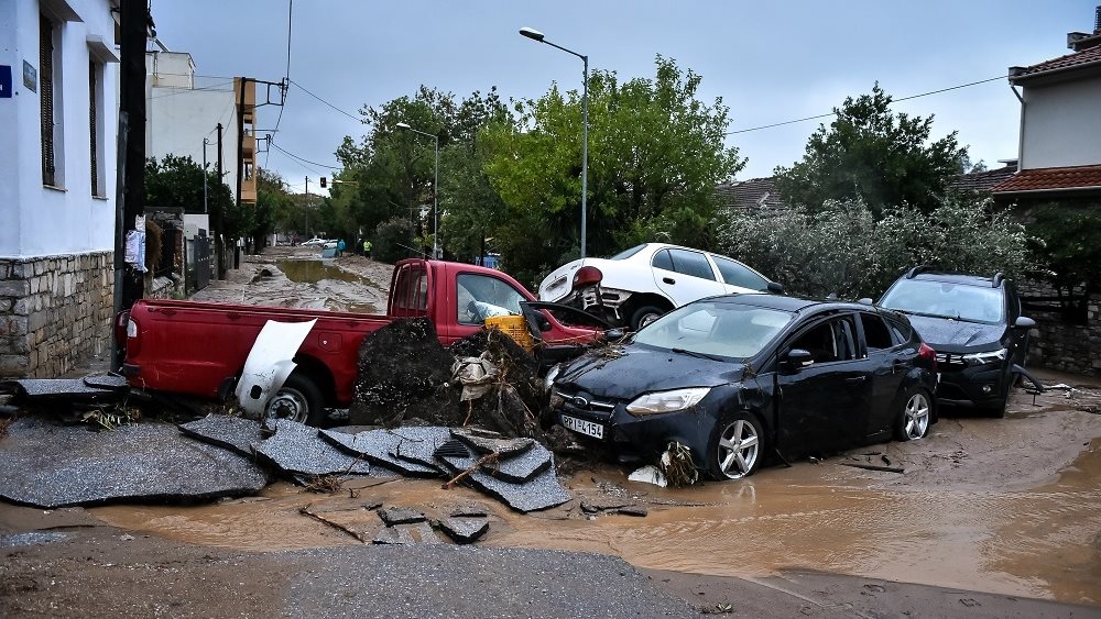 Κακοκαιρία Elias: Υπερχείλισε πάλι ο Κραυσίδωνας στον Βόλο - Χωρίς οδική πρόσβαση το Νότιο Πήλιο