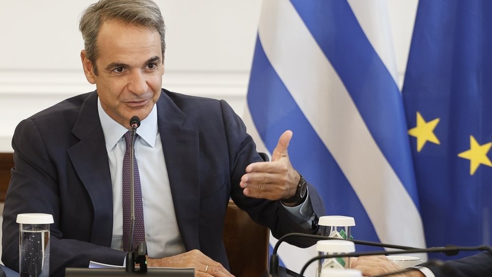 Η γενιά των σαραντάρηδων στο…μικροσκόπιο της στρατηγικής του Μαξίμου