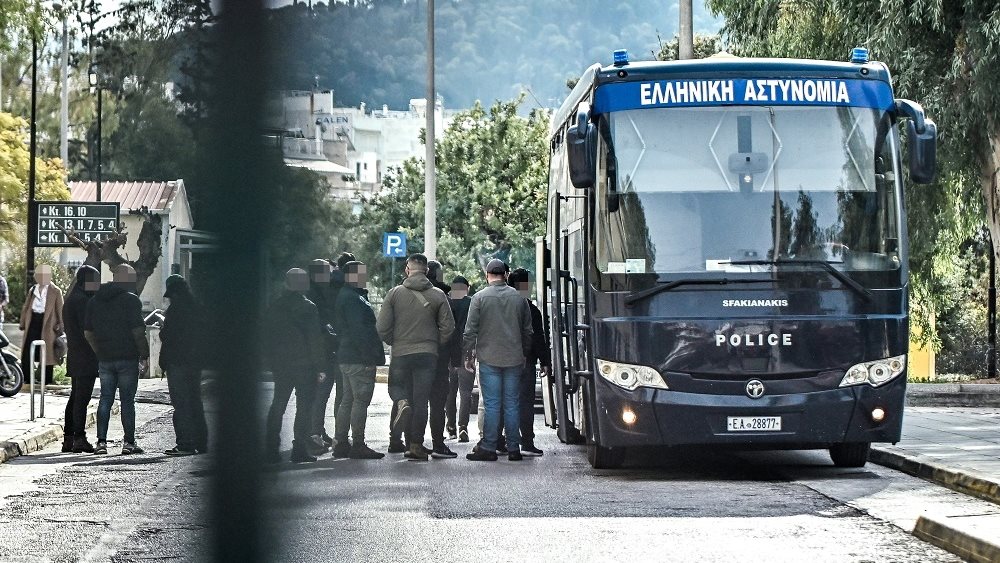 Κύκλωμα "προστασίας": Στη φυλακή ο αρχηγός, ο υπαρχηγός και η αστυνομικός - Την Πέμπτη ενώπιον της Ανακρίτριας η δεύτερη ομάδα